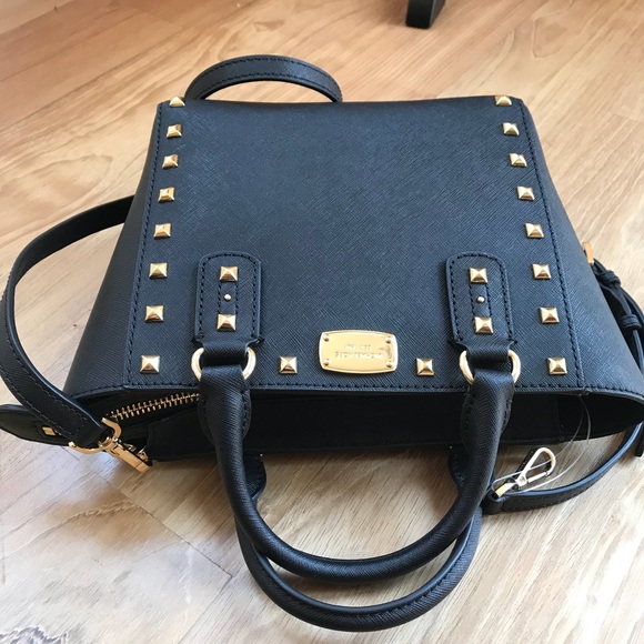 Michael Kors studded sandrine handbag/purse - Picture 8 of 8